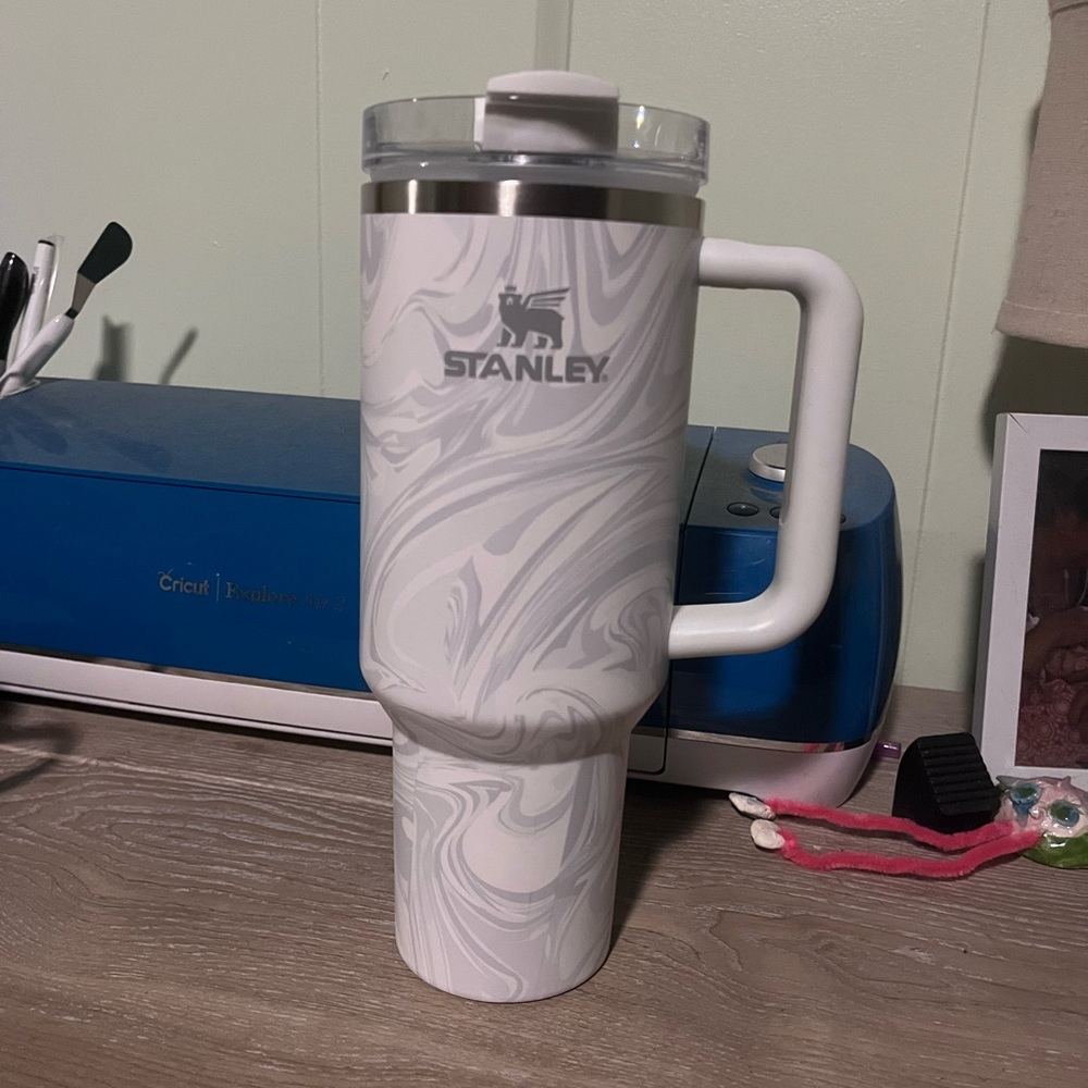 Stanley White and Gray Insulated Dining Mug